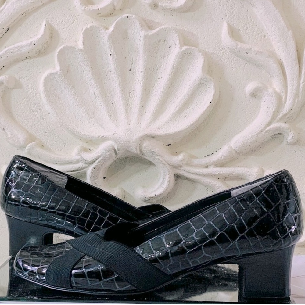 Ros Hommerson Croc Embossed Heels - Picture 11 of 12